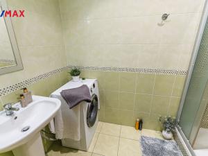 Pronájem bytu 2+1, Praha - Hloubětín, Zelenečská, 53 m2