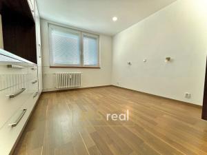 Pronájem bytu 2+1, Bzenec, Sokolská, 60 m2