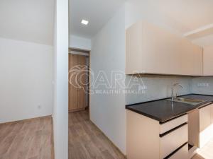 Pronájem bytu 2+1, Trutnov - Dolní Předměstí, Úpské nábřeží, 55 m2