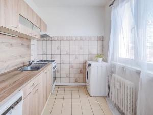 Pronájem bytu 2+1, Praha - Malešice, Nad vodovodem, 55 m2