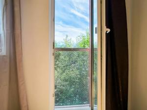 Pronájem bytu 1+kk, Praha - Hlubočepy, Kabátové, 34 m2