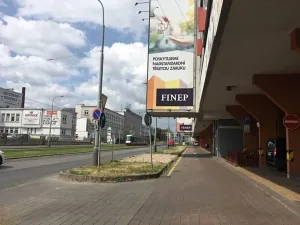 Pronájem garážového stání, Praha - Vysočany, Poděbradská, 12 m2