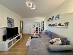 Pronájem bytu 3+kk, Praha - Kamýk, Dobevská, 78 m2