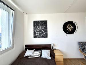 Pronájem bytu 3+kk, Praha - Kamýk, Dobevská, 78 m2
