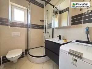 Prodej bytu 4+kk, Novalja, Chorvatsko, 69 m2