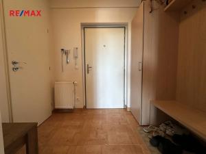 Pronájem bytu 2+kk, Praha - Černý Most, Marešova, 56 m2