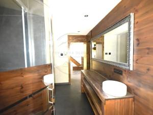 Prodej rodinného domu, Mikulovice, 380 m2