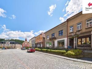 Prodej činžovního domu, Úpice, náměstí T. G. Masaryka, 478 m2