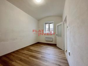 Pronájem bytu 1+1, Praha - Žižkov, Milíčova, 26 m2