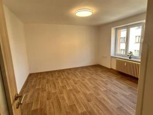 Pronájem bytu 2+1, Trutnov - Horní Staré Město, U Hřiště, 59 m2