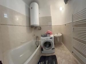 Pronájem bytu 2+1, Trutnov - Horní Staré Město, U Hřiště, 59 m2