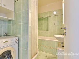 Pronájem bytu 3+kk, Brno, V Újezdech, 65 m2