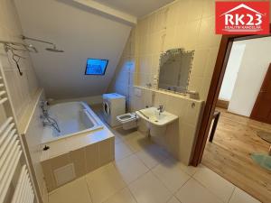 Pronájem bytu 3+1, Mariánské Lázně, Mladějovského, 120 m2