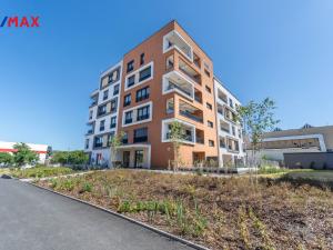 Pronájem garážového stání, Praha - Hloubětín, Poděbradská, 15 m2