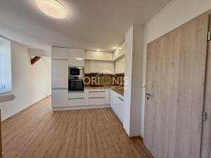 Pronájem bytu 4+1, Chomutov, Na Příkopech, 98 m2