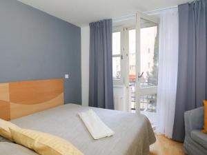 Pronájem bytu 2+kk, Praha - Vinohrady, Belgická, 34 m2