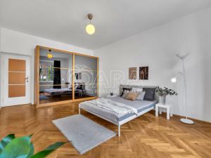 Prodej bytu 2+kk, Praha - Vršovice, Vršovická, 60 m2