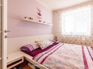 Prodej bytu 3+1, Starý Petřín, 66 m2