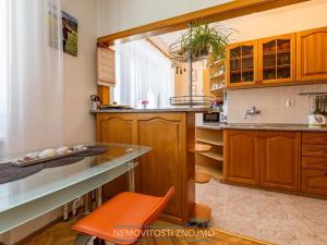 Prodej bytu 3+1, Starý Petřín, 66 m2
