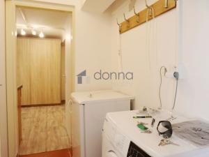Pronájem bytu 1+kk, Praha, Srbínská, 25 m2