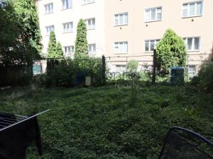 Pronájem bytu 1+kk, Praha, Srbínská, 25 m2