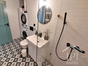 Pronájem bytu 1+kk, Praha - Vršovice, Krymská, 32 m2