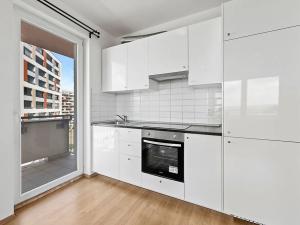Pronájem bytu 1+kk, Praha - Horní Měcholupy, Mantovská, 40 m2