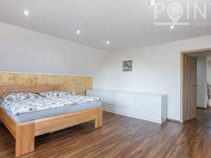 Prodej rodinného domu, Topolany, 206 m2