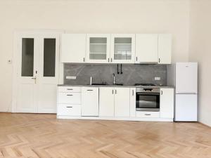 Pronájem bytu 3+kk, Praha - Malá Strana, Tržiště, 91 m2