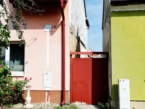 Prodej garáže, Uherský Ostroh, 173 m2
