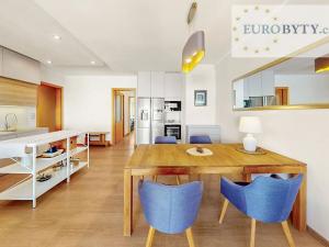Pronájem bytu 4+kk, Praha - Podolí, Podolská, 133 m2