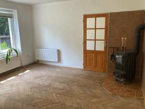 Prodej bytu 3+1, Chocerady, 58 m2