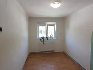 Prodej bytu 3+1, Chocerady, 58 m2
