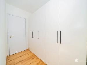 Pronájem bytu 2+kk, Praha - Nusle, Závišova, 58 m2