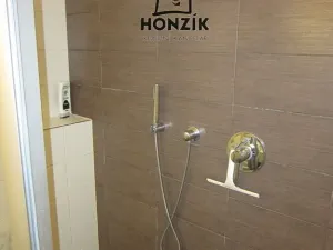 Pronájem bytu 2+kk, Praha - Břevnov, Junácká, 58 m2