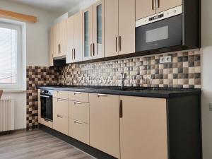 Pronájem bytu 2+1, Třeboň - Třeboň II, Táboritská, 62 m2