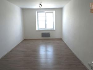Pronájem bytu 2+1, Poděbrady, Dr. Beneše, 70 m2