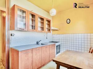 Prodej bytu 2+1, Zlín - Malenovice, Chelčického, 55 m2