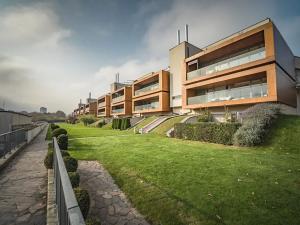 Prodej bytu 3+kk, Praha, Mezitraťová, 65 m2