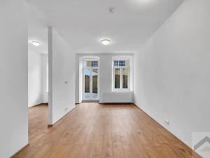 Pronájem bytu 2+kk, Lanškroun, nám. J. M. Marků, 66 m2