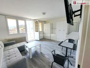 Pronájem bytu 1+kk, Ústí nad Labem - Ústí nad Labem-centrum, Velká Hradební, 39 m2