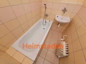 Pronájem bytu 2+1, Ostrava - Poruba, Komenského, 59 m2