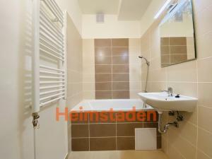 Pronájem bytu 2+1, Ostrava - Poruba, Hlavní třída, 61 m2