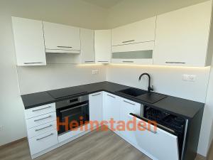 Pronájem bytu 2+1, Ostrava - Poruba, Hlavní třída, 61 m2
