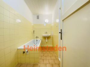 Pronájem bytu 2+1, Ostrava - Poruba, Hlavní třída, 84 m2