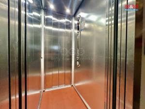 Prodej bytu 3+1, Adamov, Komenského, 63 m2