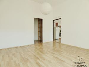Pronájem bytu 2+kk, Praha - Vršovice, 28. pluku, 54 m2