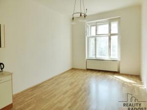 Pronájem bytu 2+kk, Praha - Vršovice, 28. pluku, 54 m2