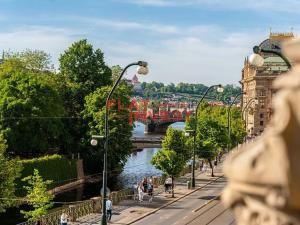 Pronájem bytu 3+kk, Praha - Nové Město, Masarykovo nábřeží, 129 m2