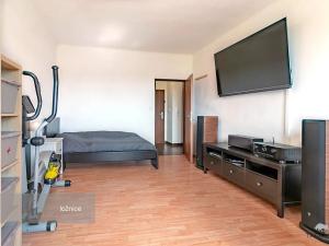 Prodej bytu 3+1, Vochov, 83 m2